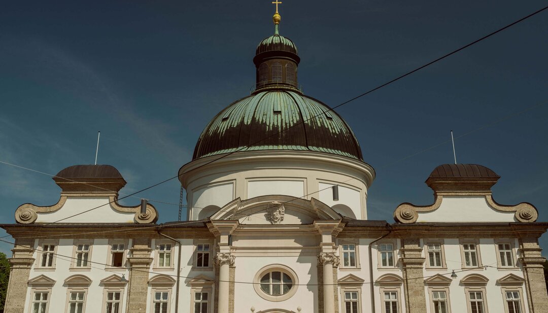 Maria visits the vegetable market on Kajetanerplatz with the children in The Sound of Music. | © Tourismus Salzburg / P. Langwallner