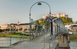 Sound-of-Music filming location and popular photo spot: Salzburg's Mozartsteg | © Tourismus Salzburg / P. Langwallner