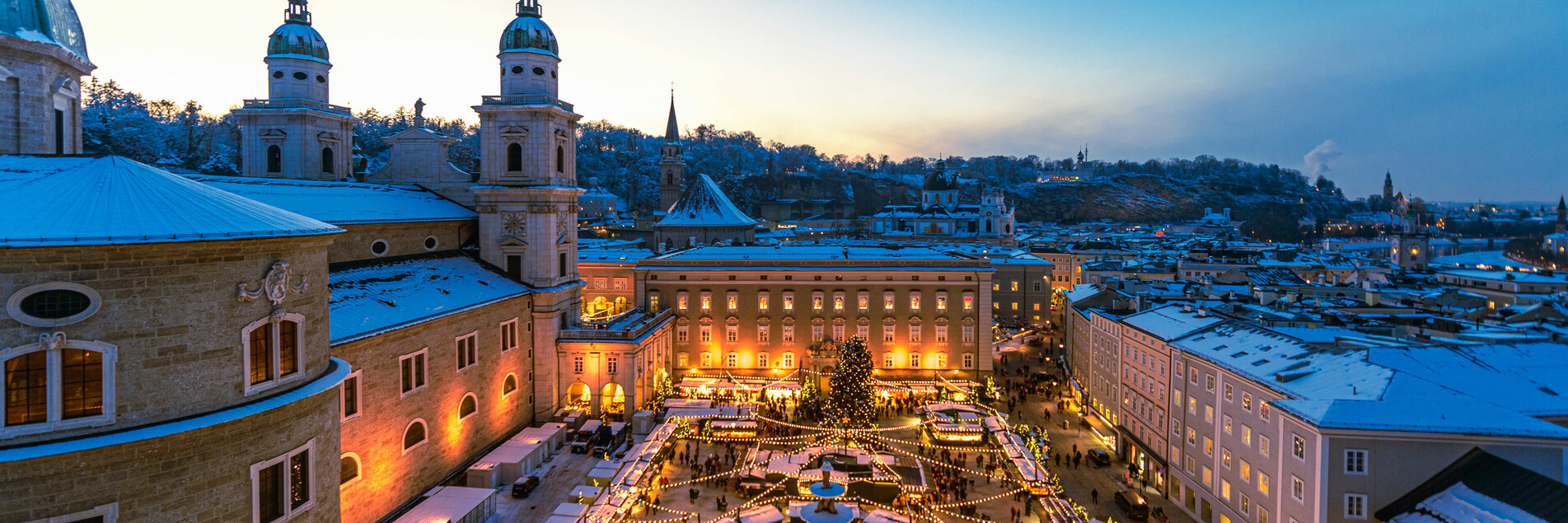 Evening atmosphere at Salzburg Christkindlmarkt | © Tourismus Salzburg / G. Breitegger