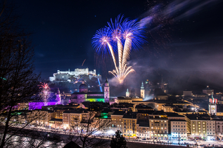 Feuerwerk zu Silvester in Salzburg von der Festung Hohensalzburg | © Tourismus Salzburg GmbH/ G. Breitegger
