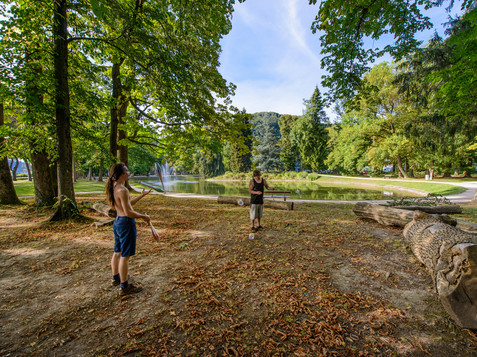 Beach at the Volksgarten as a gathering point for the young | © Tourismus Salzburg GmbH / G. Breitegger