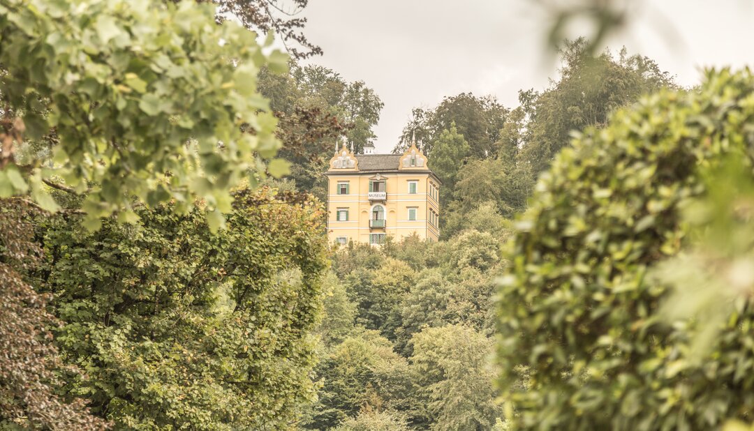 The Monatsschlössl houses the folklore museum of the Salzburg Museum | © Österreich Werbung