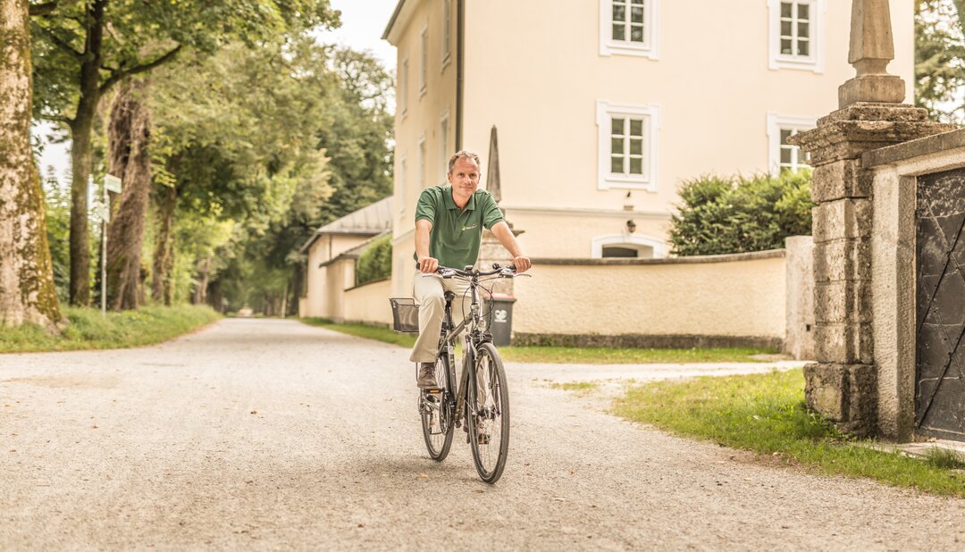 Explore Hellbrunner Allee by bike | © Österreich Werbung