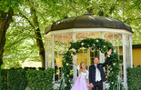 Wedding at The Sound of Music Pavillon in Hellbrunn | © scheinast.com