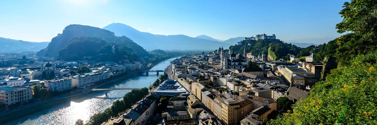 City panorama with the city mountains from the Mönchsberg | © Tourismus Salzburg GmbH / Günter Breitegger