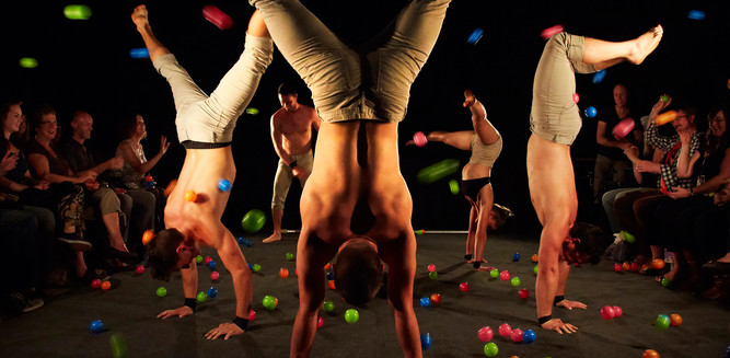 Acrobatic at Winter festival in Salzburg | © Andy Phillipson / www.livewireimage.com