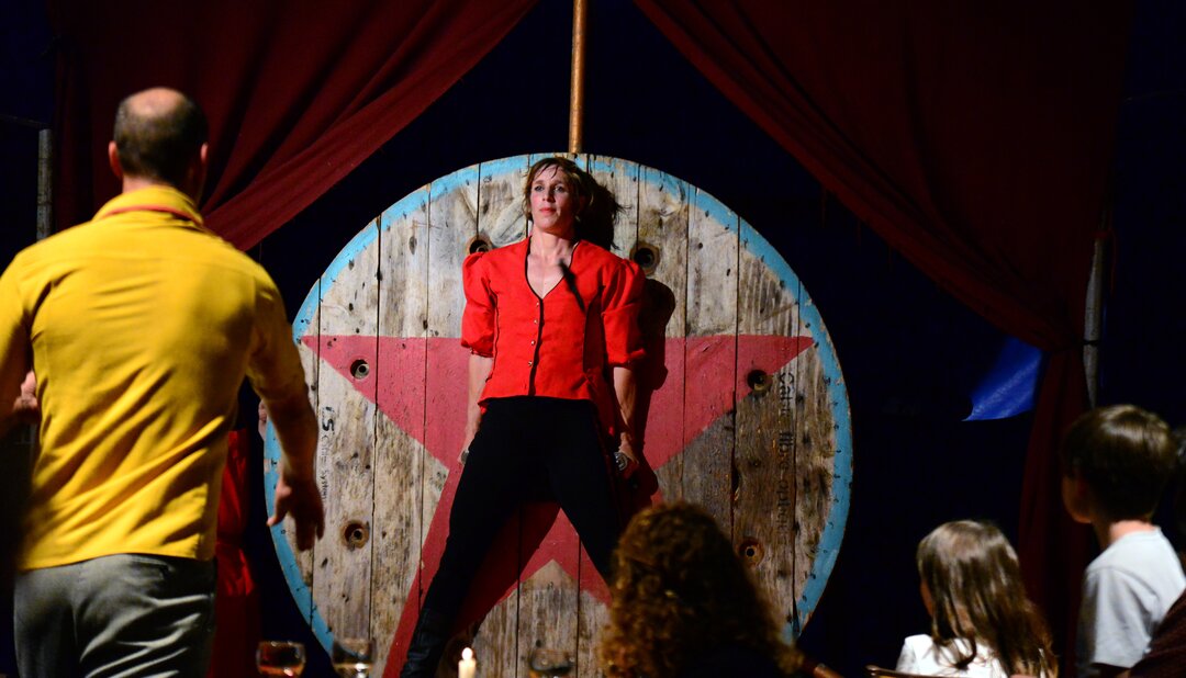 Ensemble Cabaret Renverse beim Winterfest 2025 in Salzburg | © Cecile Gerbe-Servettaz