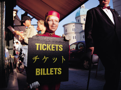 Ticket office at Residenzplatz | © Tourismus Salzburg