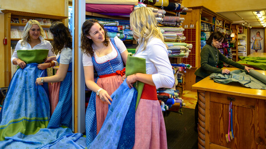 Shopping at Heimatwerk | © Tourismus Salzburg GmbH