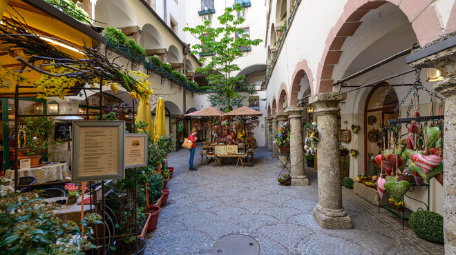 Through houses in Salzburg - Roittner Passage | © Tourismus Salzburg GmbH - G. Breitegger