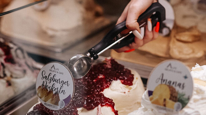 Salzburger Nockerl ice cream from ALPZ in Salzburg | © ALPZ Cafe Eissalon