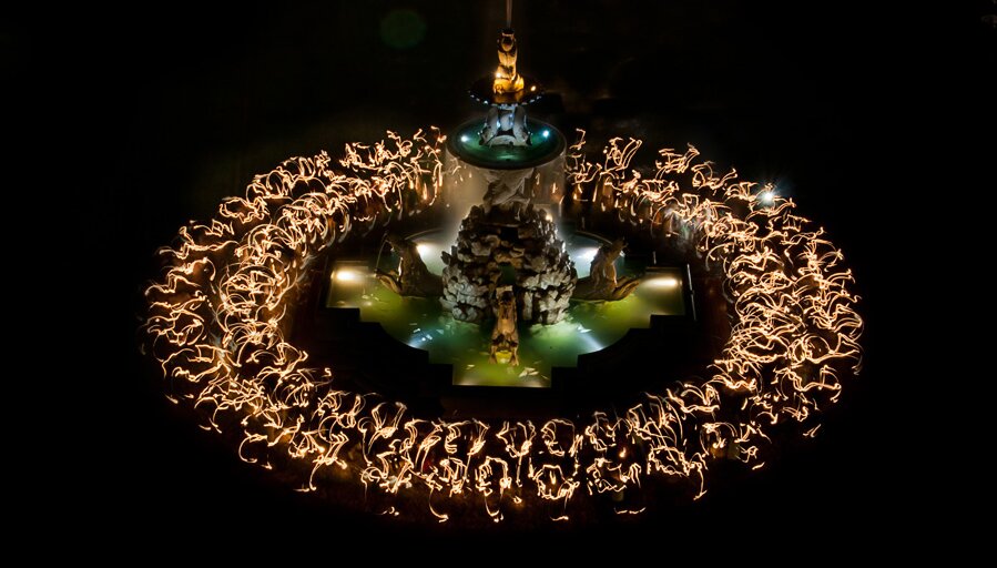 Torch dance at the Residenzplatz in Salzburg | © Wolfgang R. Fürst