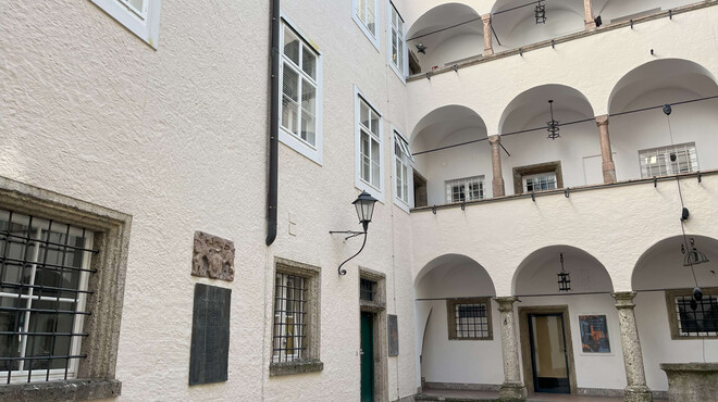 Georg Trakl  Research and Memorial Centre on Waagplatz | © Tourismus Salzburg / M. Appesbacher