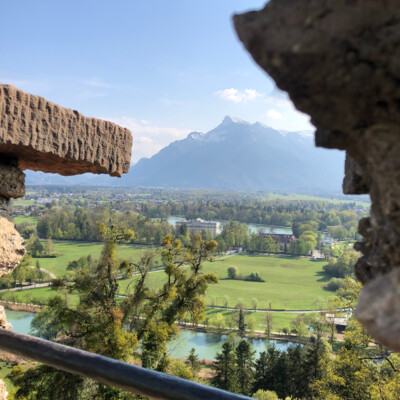 View from the Richterhöhe to Leopoldskron Castle and Untersberg Mountain  | © Tourismus Salzburg GmbH / K. Brugger