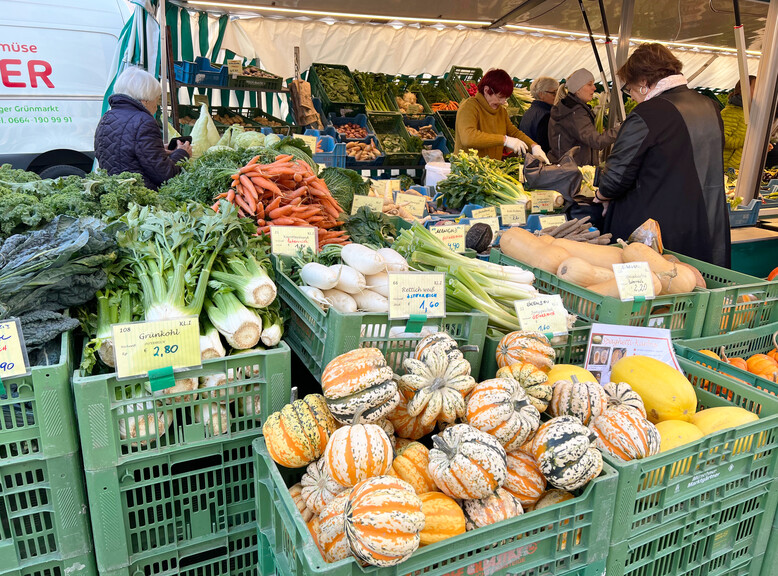 Fresh vegetables from the market in Salzburg | © zweibaum.at