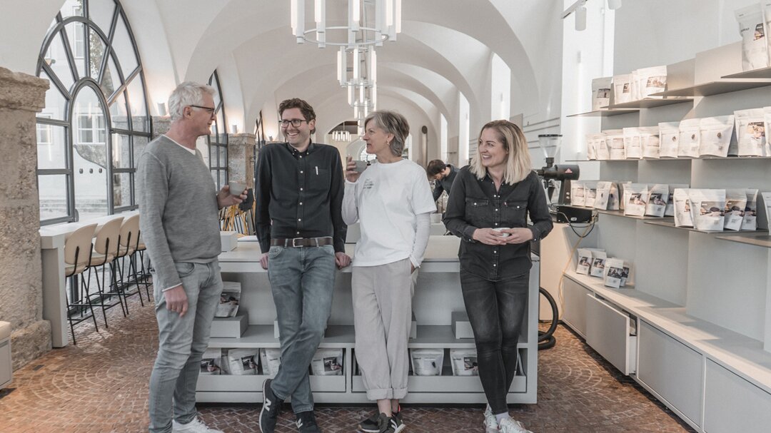 Family Macheiner in the Cafe 220 Grad in the Rupertinum in Salzburg | © 220Grad