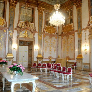 The Marble Hall at Mirabell Palace as a popular weeding location  | © Christina schreibt