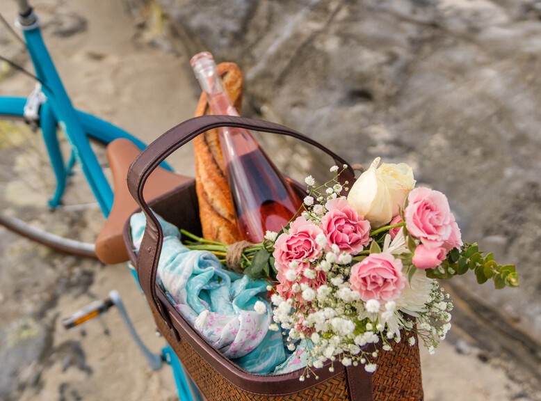 Picnic basket on a bike | © pixabay