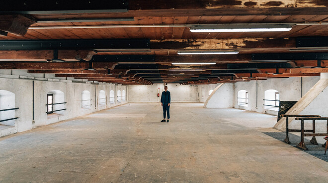 Sophie Goltz in the studio at Hohensalzburg Fortress | © Tourismus Salzburg GmbH