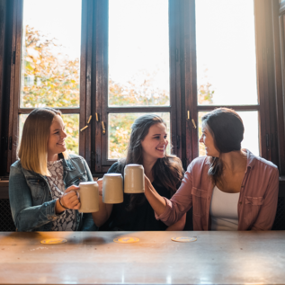 Beer drinking in the Augustiner Bräu in Salzburg | © Tourismus Salzburg