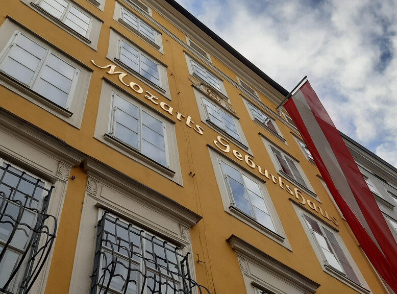 Mozart's Birthplace at Getreidegasse in Salzburg | © Tourismus Salzburg GmbH / M. Trummer