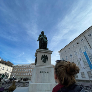 Mozart Statue at Mozartplatz in Salzburg | © Tourismus Salzburg GmbH / M. Trummer