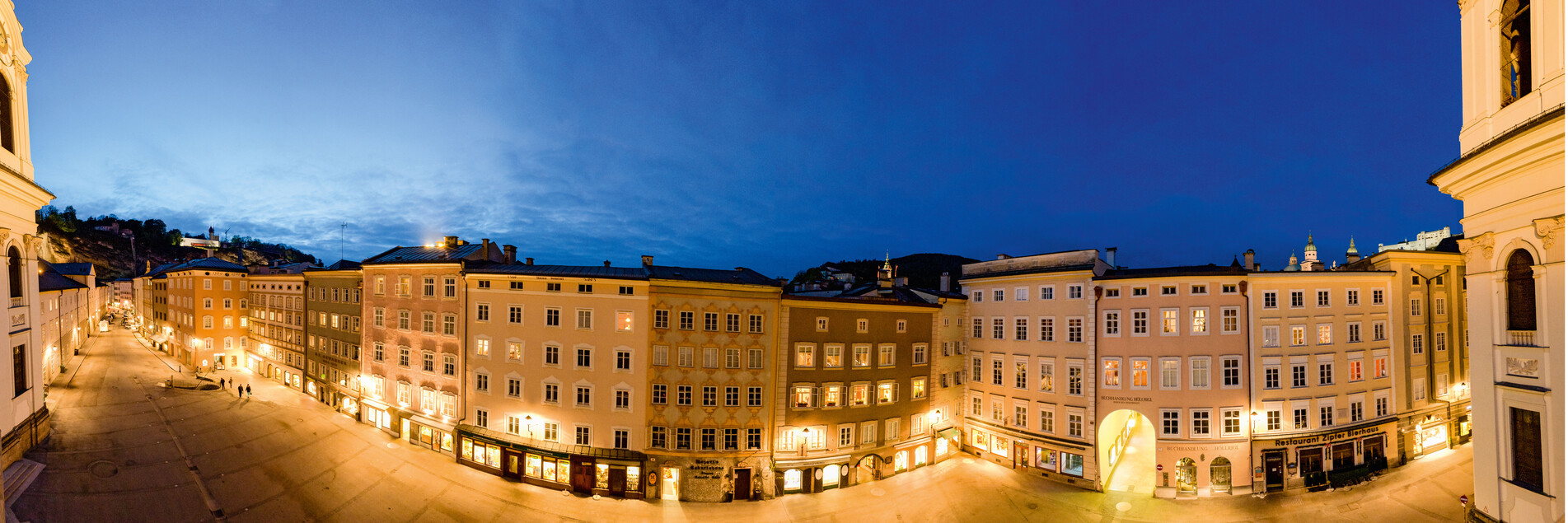 The Universitätsplatz in the old town of Salzburg  | © Bryan Reinhardt 