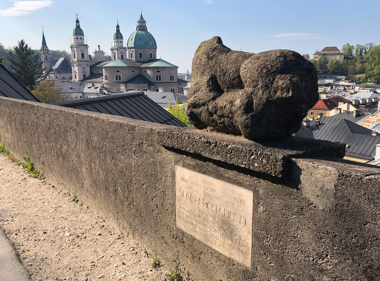 Nonnberger Hund with the Salzburg Cathedral | © Tourismus Salzburg GmbH / K. Brugger