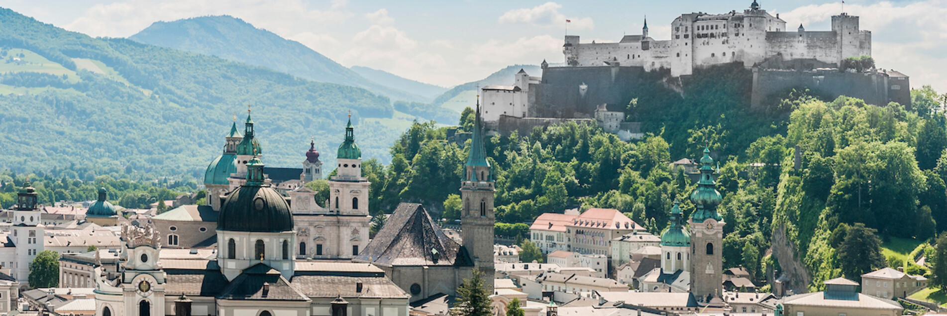 The old town of Salzburg in the summer  | © Anibal Trejo