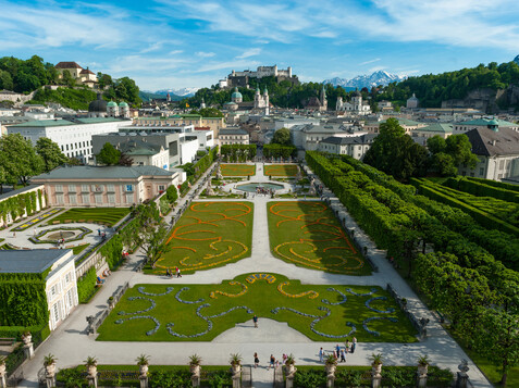 Mirabellgarten in Salzburg im Frühling mit Blick auf die Festung Hohensalzburg | © Tourismus Salzburg, Foto: Breitegger Günter