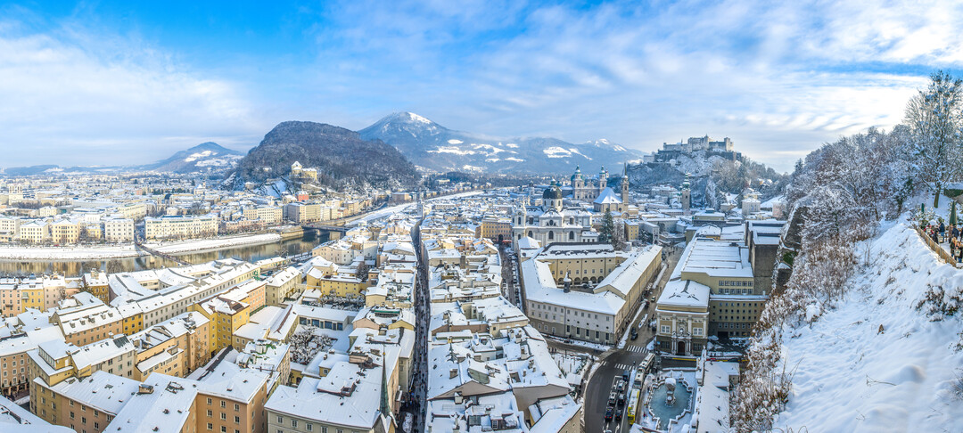 Blick auf die Altstadt Salzburg vom Mönchsberg im Winter | © Tourismus Salzburg, Foto: Breitegger Günter