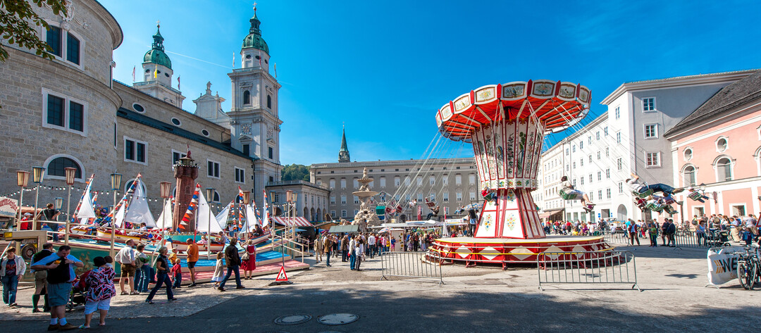 Rupertikirtag at Residenzplatz in Salzburg | © Tourismus Salzburg, Foto: Breitegger Günter