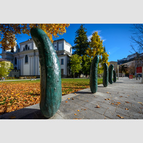 "Gherkins" - Erwin Wurm - Furwaenglerpark in Salzburg | © Tourismus Salzburg