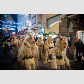 Perchtenlauf in the old city of Salzburg | © Tourismus Salzburg, Foto: Breitegger Günter