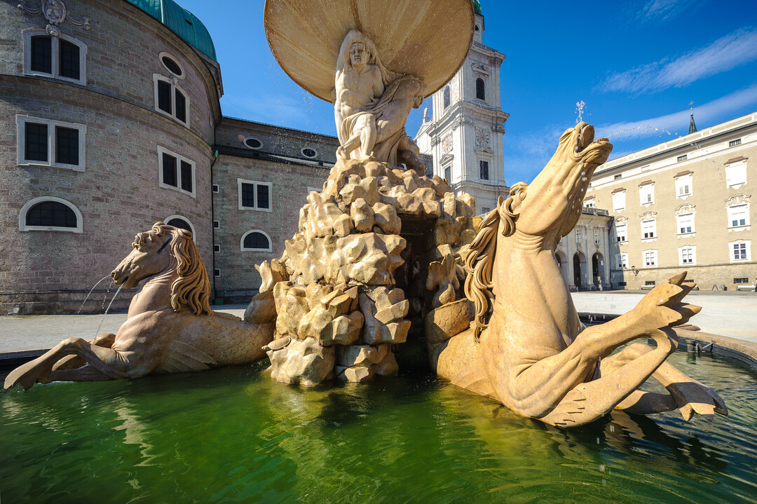 Residenzplatz Square and Residence Fountain in Salzburg | © Tourismus Salzburg / G.Breitegger