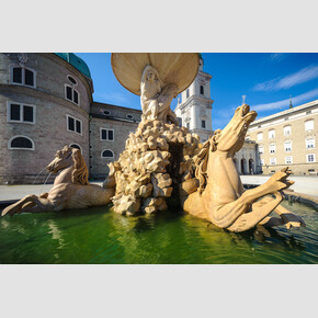 Residenzplatz Square and Residence Fountain in Salzburg | © Tourismus Salzburg / G.Breitegger