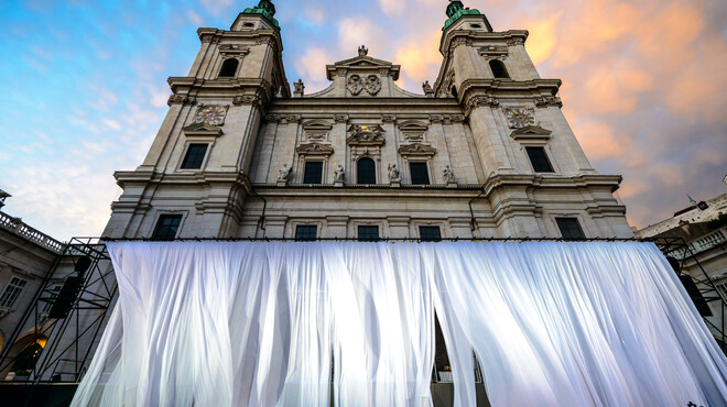 The stage in front of Salzburg Cathedral | © Tourismus Salzburg GmbH