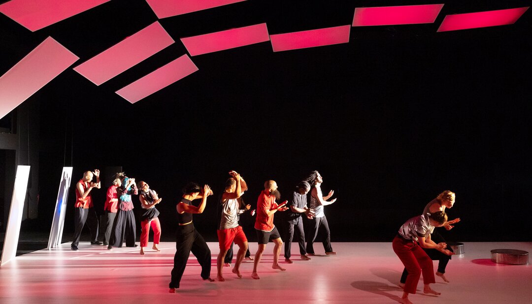 Taoufiq Izeddiou/Cie Anania Danses - La Terre en Transe | © Laurent Philippe