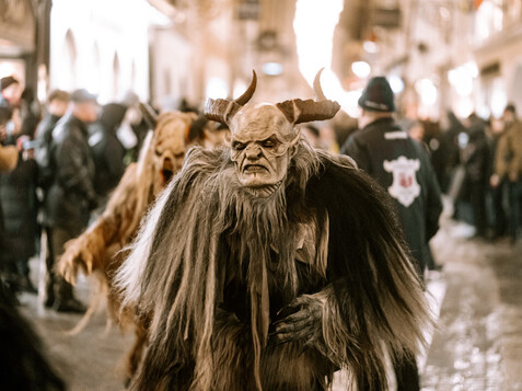 Krampus Parade at Christkindlmarket | © TSG / M. Kohlmayr