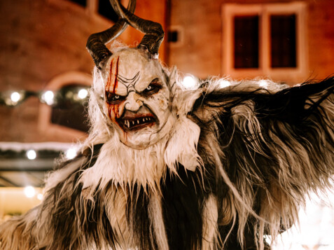 Krampuslauf am Christkindlmarkt | © TSG / M. Kohlmayr