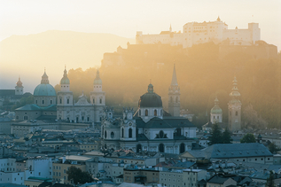 Salzburg panorma in the fog | © TSG Toursismus Salzburg GmbH