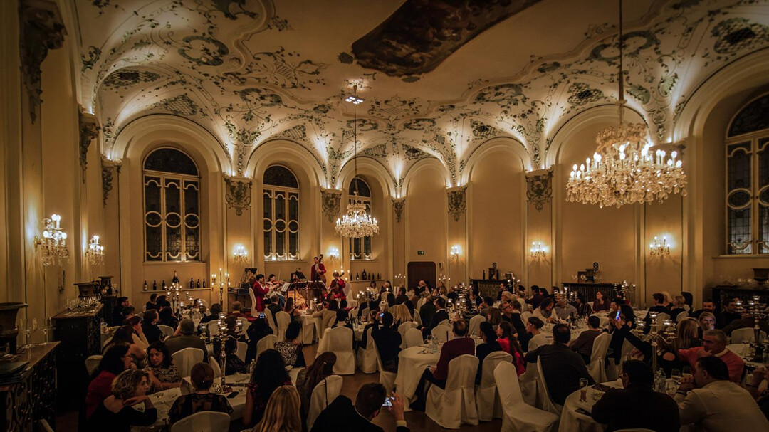 Voller_Saal | © Michael Groessinger