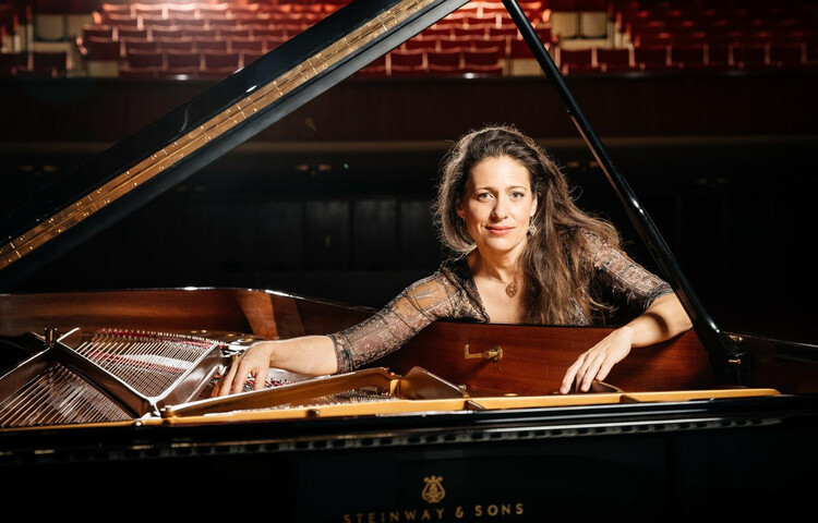 Ariane Haering at the piano | © Guillaum Perret