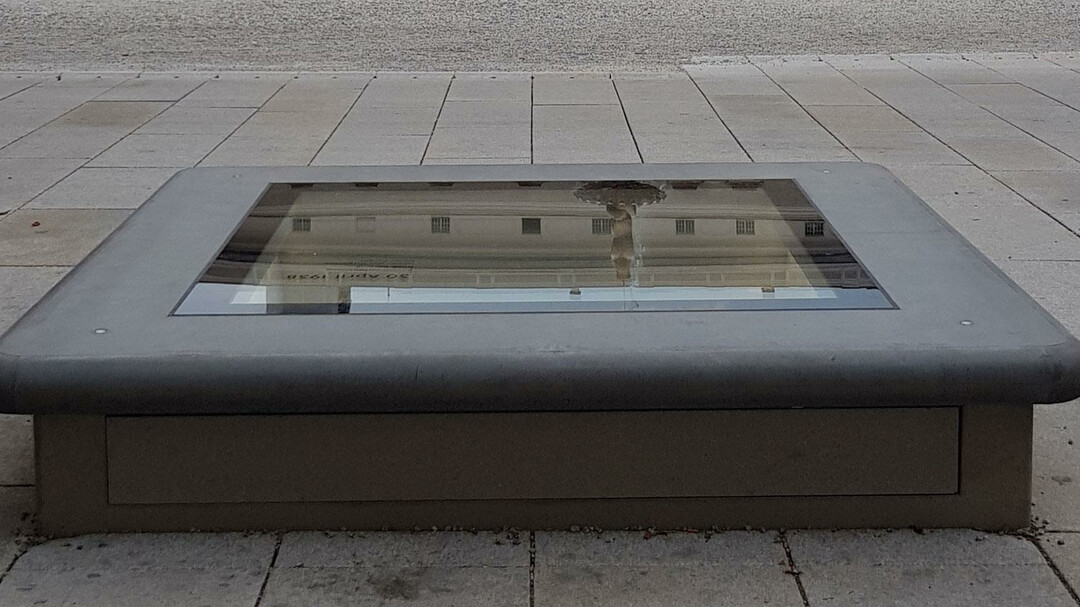 Commemorative monument refers to the burning of the books  | © Tourismus Salzburg