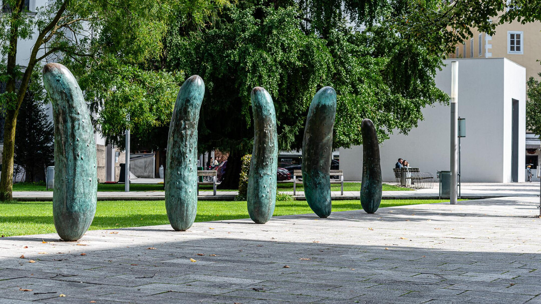Gurken (12) von Erwin Wurm, Salzburg | © Tourismus Salzburg Foto: Bryan Reinhart