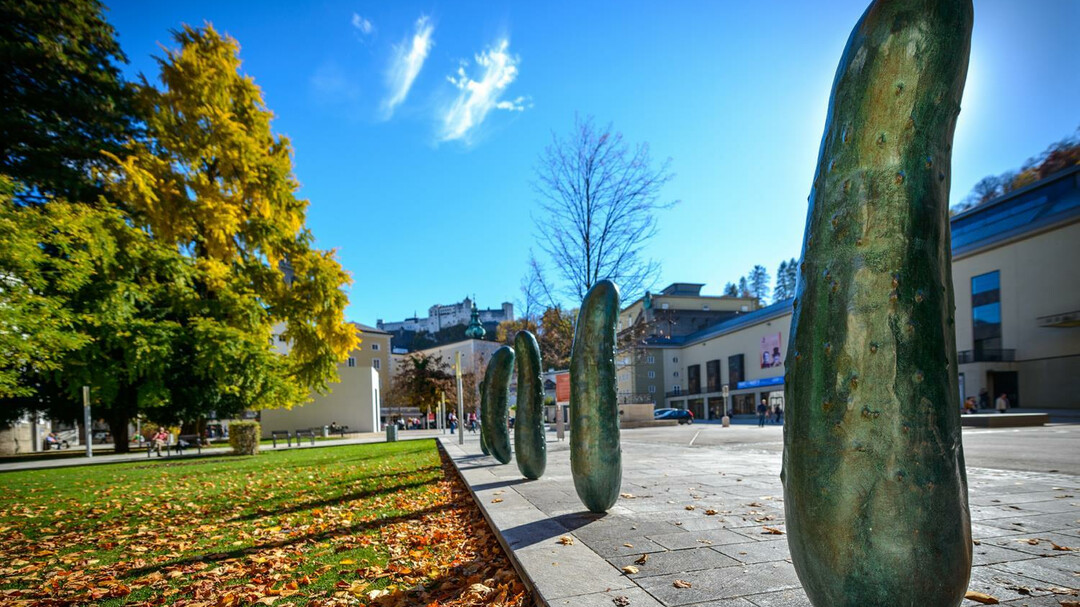 Erwin Wurm - Gurken 2011 | © Tourismus Salzburg/ G.Breitegger