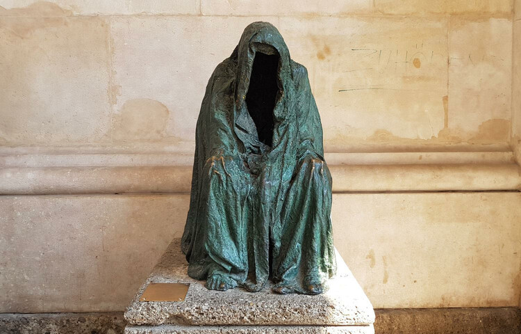 Pietá Statue zwischen Domplatz und Kapitelplatz | © Tourismus Salzburg