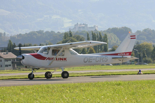 Cessna 152 OE-CNC | © AIRLINK Luftverkehrs GmbH