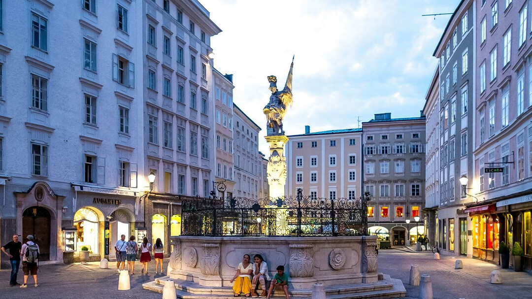 St. Florian Fountain at 'Alter Markt' | © Tourismus Salzburg/ G.Breitegger