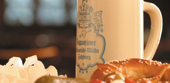 Jause mit Augustinerbier | © marketing concepts / shooting-star